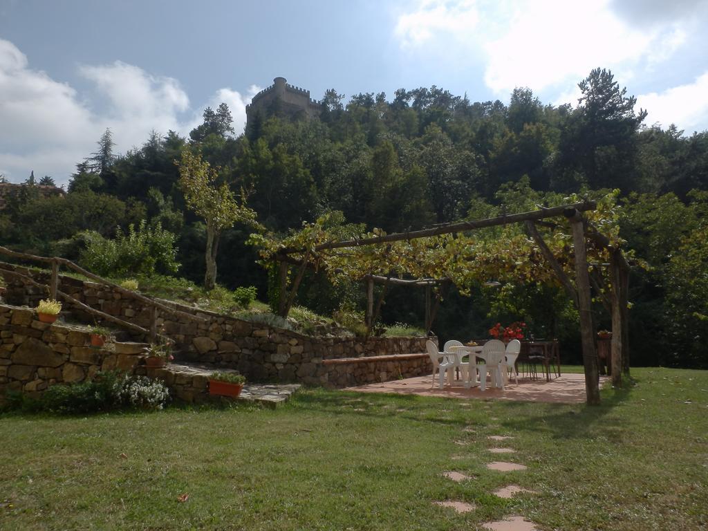 Bed and Breakfast Il Girasole à Fosdinovo Extérieur photo